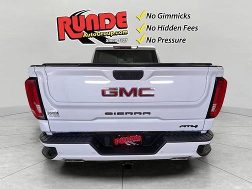 White 2019 GMC Sierra 1500 AT4