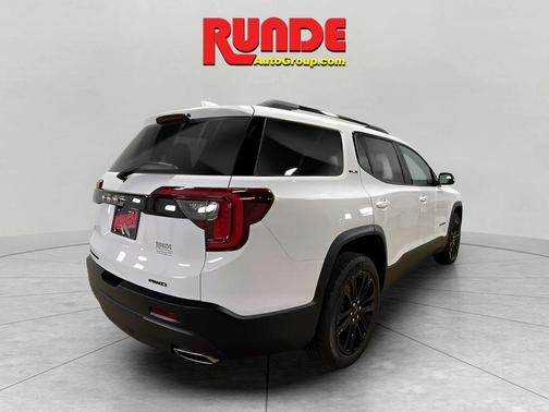 White 2023 GMC Acadia SLE