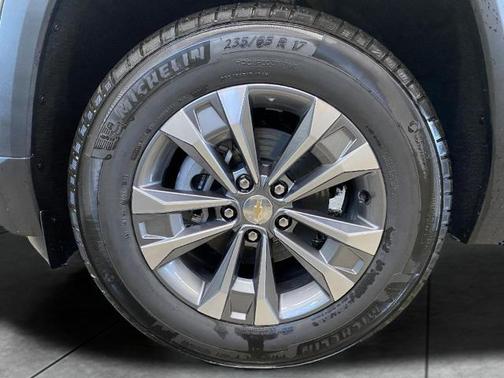 Sterling Gray 2026 Chevrolet Equinox LT