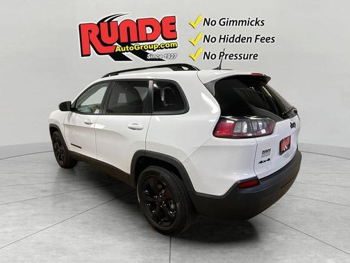 2023 Jeep Cherokee Altitude Lux