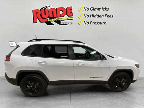 2023 Jeep Cherokee Altitude Lux