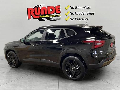 Black 2025 Chevrolet Trax ACTIV