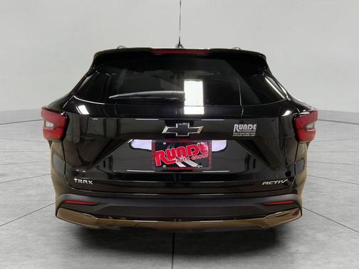 Black 2025 Chevrolet Trax ACTIV