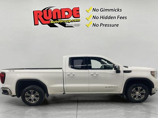 White 2020 GMC Sierra 1500 SLE
