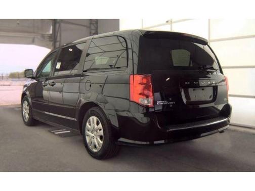 Black 2017 Dodge Grand Caravan SE