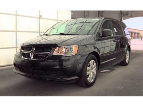Black 2017 Dodge Grand Caravan SE