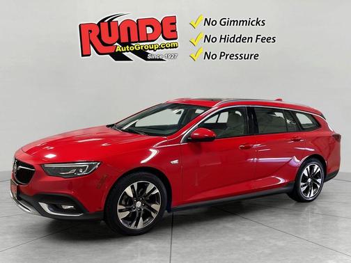 2018 Buick Regal TourX Essence