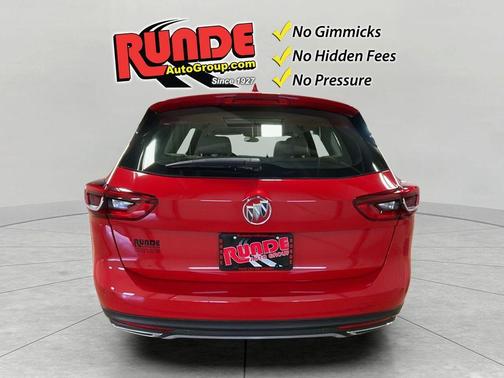 2018 Buick Regal TourX Essence