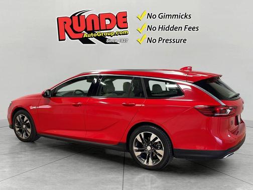 2018 Buick Regal TourX Essence