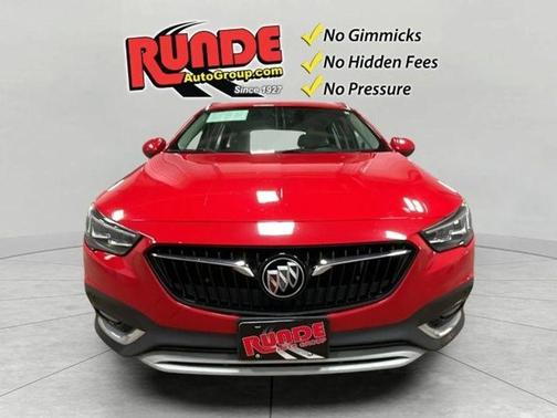 2018 Buick Regal TourX Essence