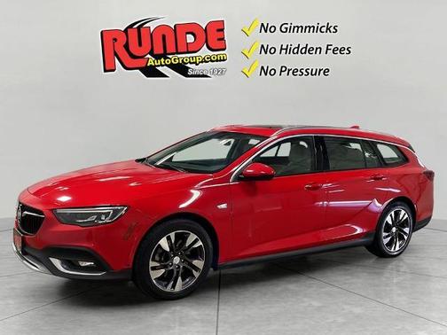 2018 Buick Regal TourX Essence