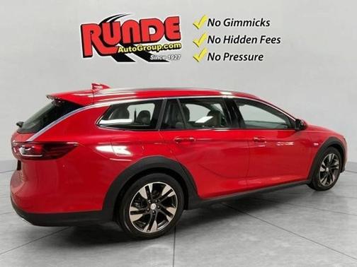 2018 Buick Regal TourX Essence