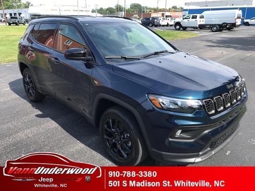 Fathom Blue Pearl Coat 2026 Jeep Compass Sport