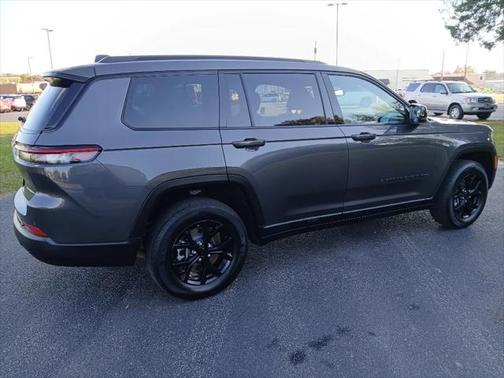 2024 Jeep Grand Cherokee L Altitude 4x4