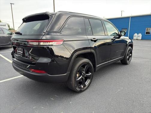2024 Jeep Grand Cherokee Altitude 4x2