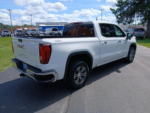 Summit White 2026 GMC Sierra 1500 SLT