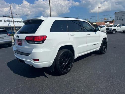 2021 Jeep Grand Cherokee Laredo X 4x4