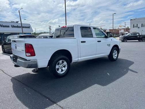 2023 RAM 1500 Classic SLT Crew Cab 4x4 57' Box