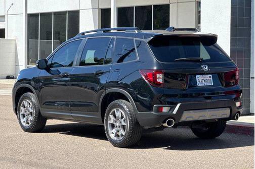 Crystal Black Pearl 2023 Honda Passport AWD TrailSport