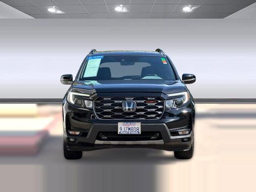 Crystal Black Pearl 2023 Honda Passport AWD TrailSport