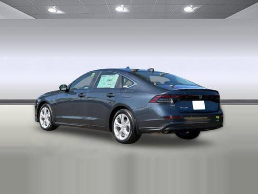 2025 Honda Accord LX 1.5T