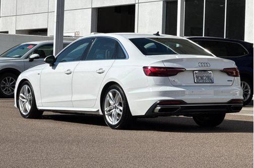 2022 Audi A4 45 S line Premium Plus