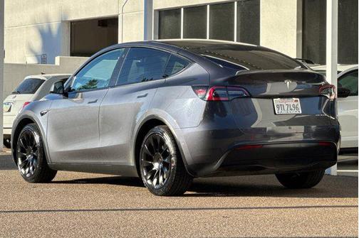 2021 Tesla Model Y Long Range Dual Motor All-Wheel Drive
