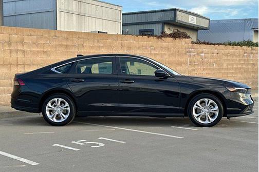 2025 Honda Accord LX 1.5T