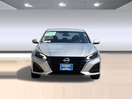 Brilliant Silver Metallic 2023 Nissan Altima S FWD