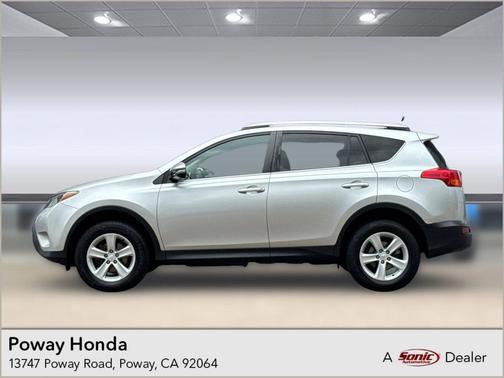 Classic Silver Metallic 2013 Toyota RAV4 XLE
