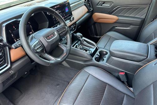 Sterling Metallic 2023 GMC Canyon AT4