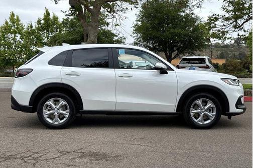 2025 Honda HR-V LX