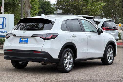 2025 Honda HR-V LX
