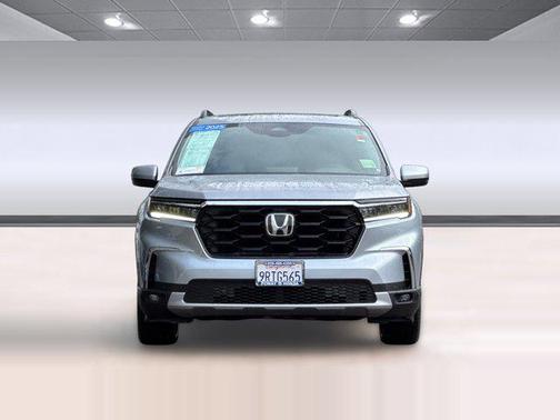 Lunar Silver Metallic 2025 Honda Pilot Touring 8-Passenger