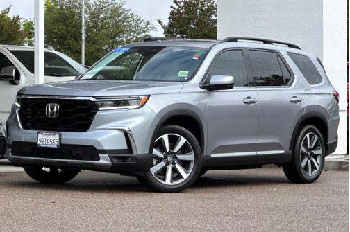 Lunar Silver Metallic 2025 Honda Pilot Touring 8-Passenger