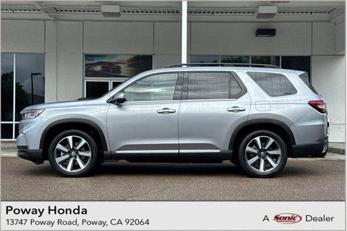 Lunar Silver Metallic 2025 Honda Pilot Touring 8-Passenger