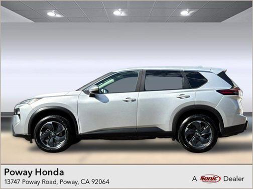 2024 Nissan Rogue SV