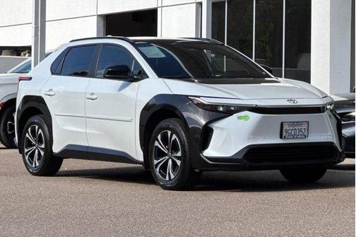 Wind Chill Pearl 2023 Toyota bZ4X XLE