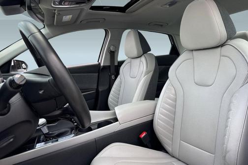 Serenity White 2025 Hyundai ELANTRA Limited