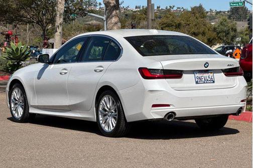 2024 BMW 330 i