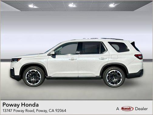 Platinum White Pearl 2026 Honda Pilot Touring 8-Passenger