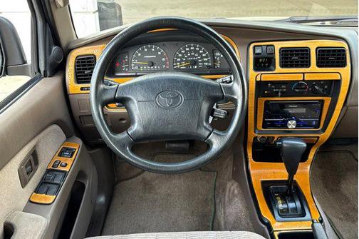 1998 Toyota 4Runner SR5