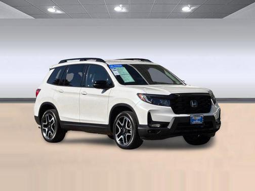 Platinum White Pearl 2023 Honda Passport AWD Elite