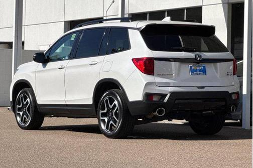 Platinum White Pearl 2023 Honda Passport AWD Elite