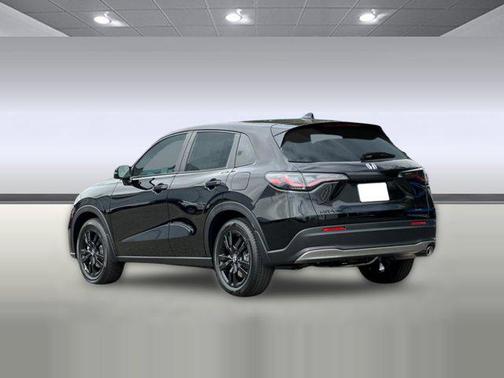 Crystal Black Pearl 2026 Honda HR-V 2WD Sport