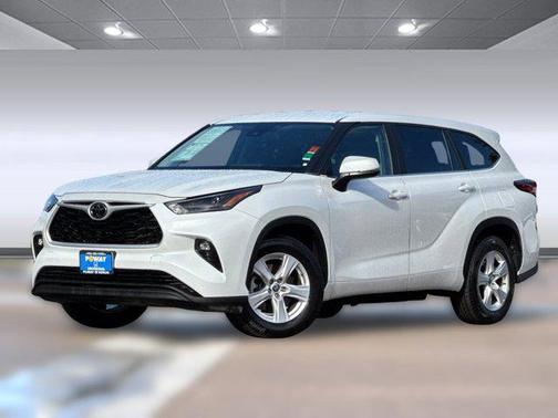 2023 Toyota Highlander LE
