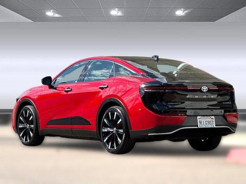 2023 Toyota Crown Platinum