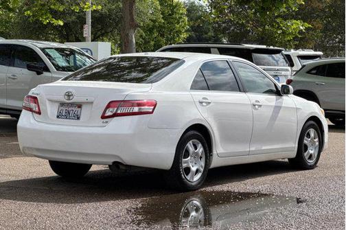 2010 Toyota Camry LE
