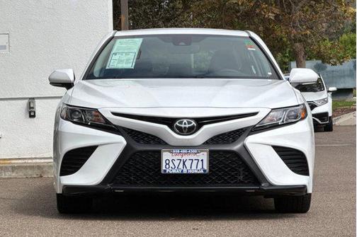 2020 Toyota Camry SE