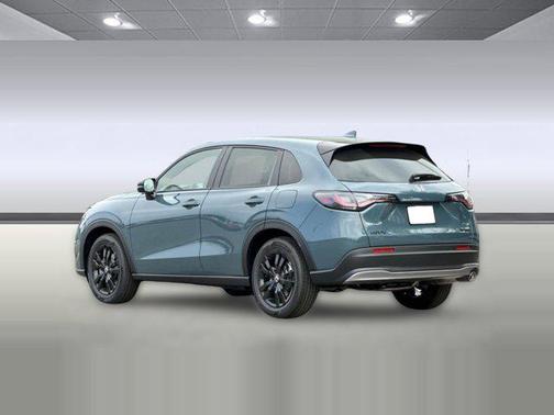 Nordic Forest Pearl 2026 Honda HR-V 2WD Sport